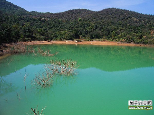 [解码天堂山]：北江纪实之 <wbr>古墓之谜